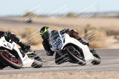 media/Dec-07-2025-CVMA (Sun) [[3e7d2de5dc]]/Race 11-Formula 2-CVMA Hooligans-American Thunder/